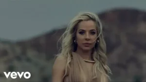 Chasing Tornadoes Lyrics - MacKenzie Porter Chasing Tornadoes Lyrics - MacKenzie Porter