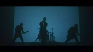 Halo Lyrics - Pendulum & Bullet For My Valentine