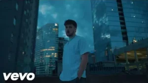 belongs with you Lyrics - Munn