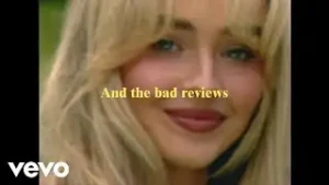 Sabrina Carpenter - Bad Reviews Lyrics