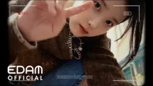 빨간 운동화 (Red Sneakers) Lyrics - IU (아이유)