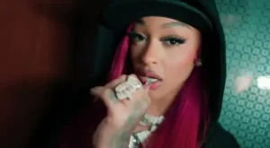 Tu La Tiene Lyrics - La Perversa