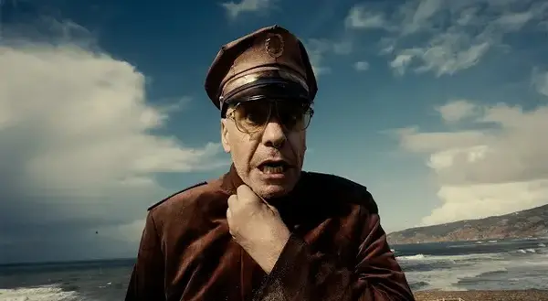 Alles ändert sich…ich nicht Lyrics - Till Lindemann