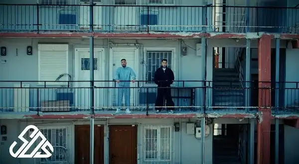 Şarkılar Sokaklara Ait Lyrics - UZI & Motive | from "Mortal Kombat"