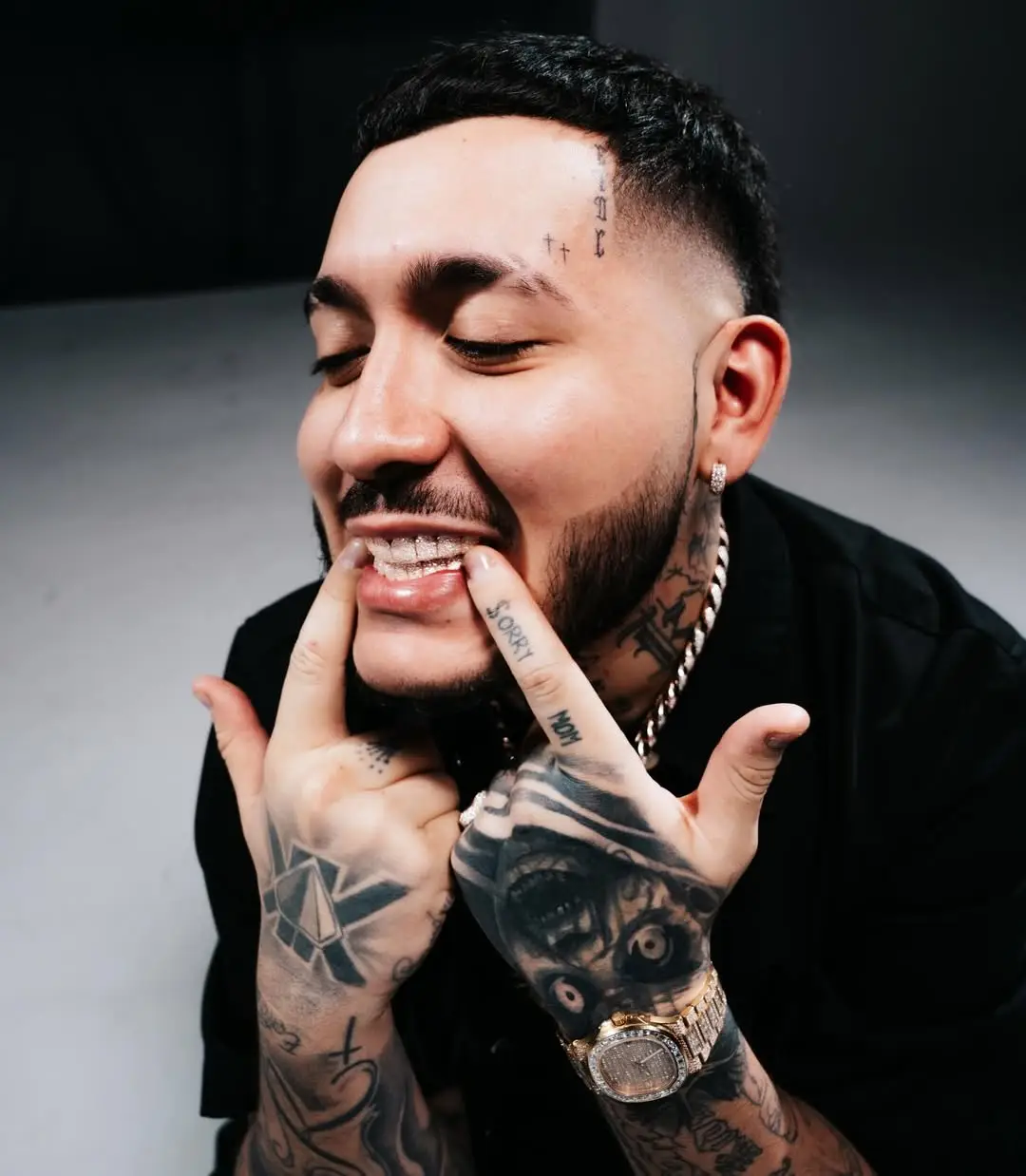 KRIS R