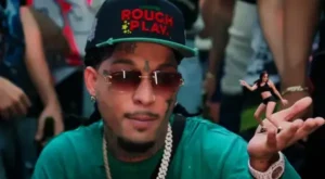 Ese Peñon Lyrics - Rochy RD